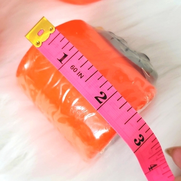 🆕️Vintage 90s 3D Textured Character Orange Halloween Wax Candles Set of Four 2" - Picture 13 of 14